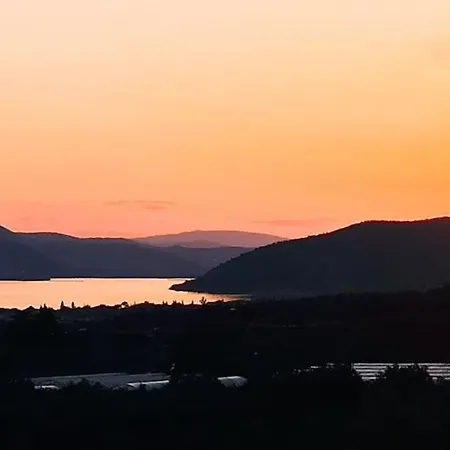 Pelion Charming Cottage, Panoramic Seaview Retreat Wolos